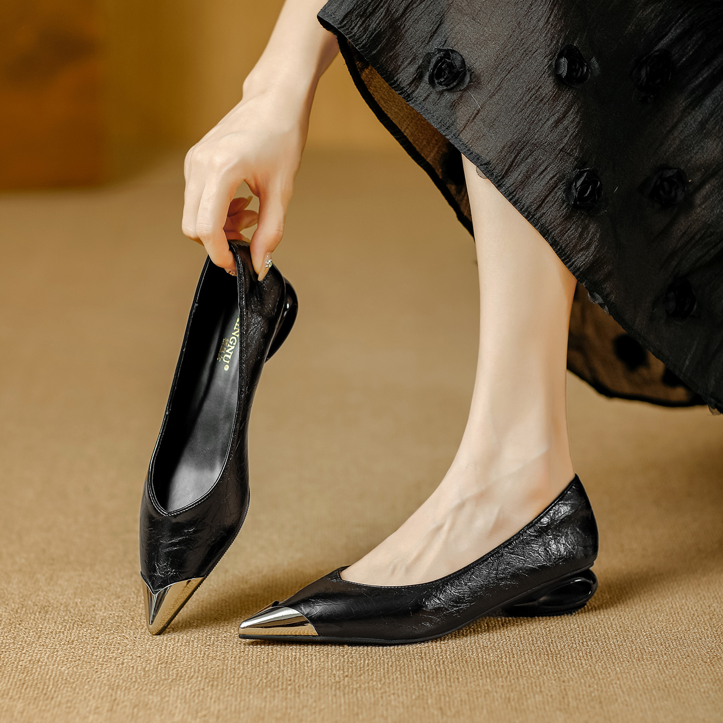 Mira Curve Flats
